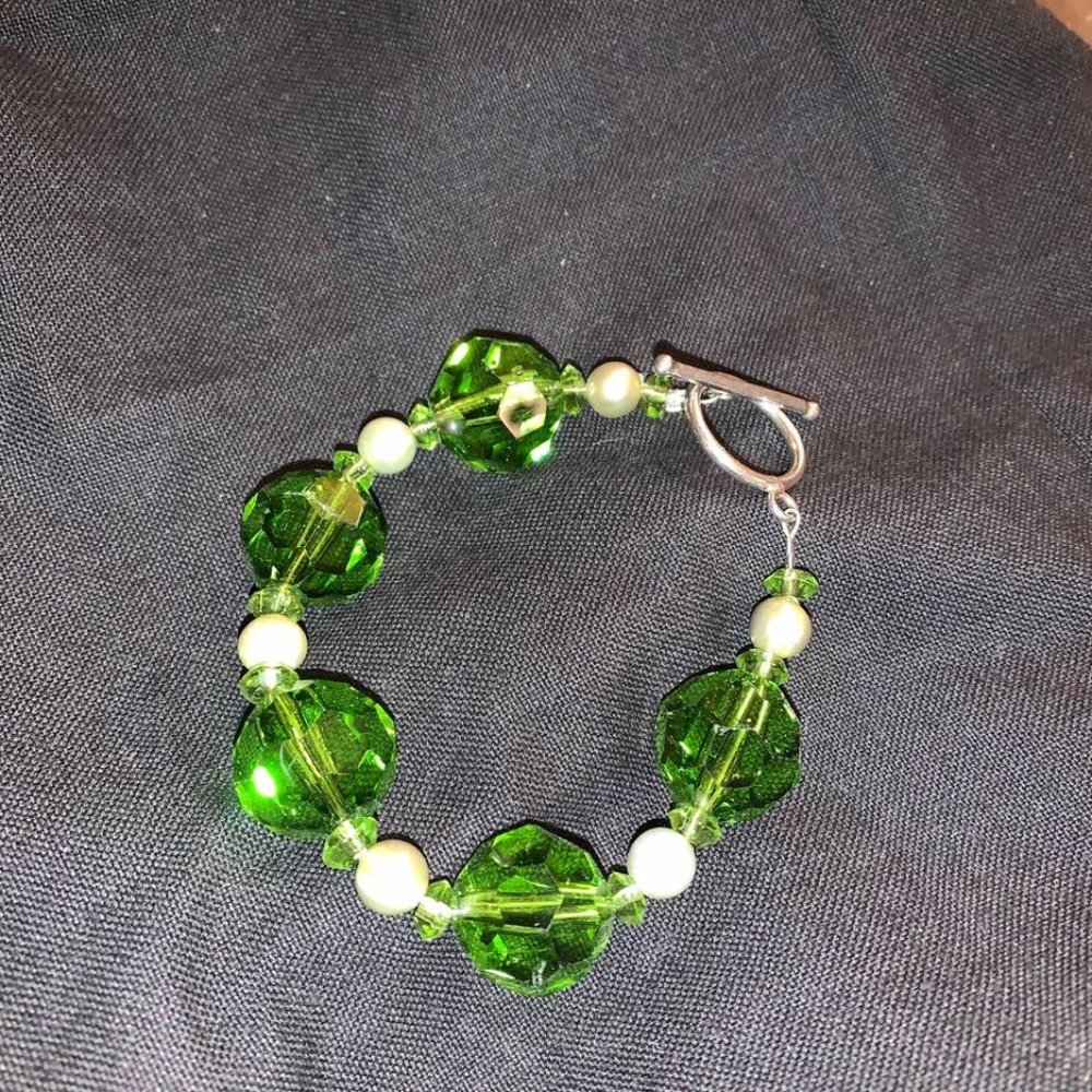 Green Crystal and pearl bracelet 925